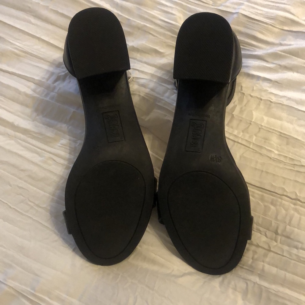 NWT shoes. Black heel and strap .brash. 8.5w. - Picture 8 of 8